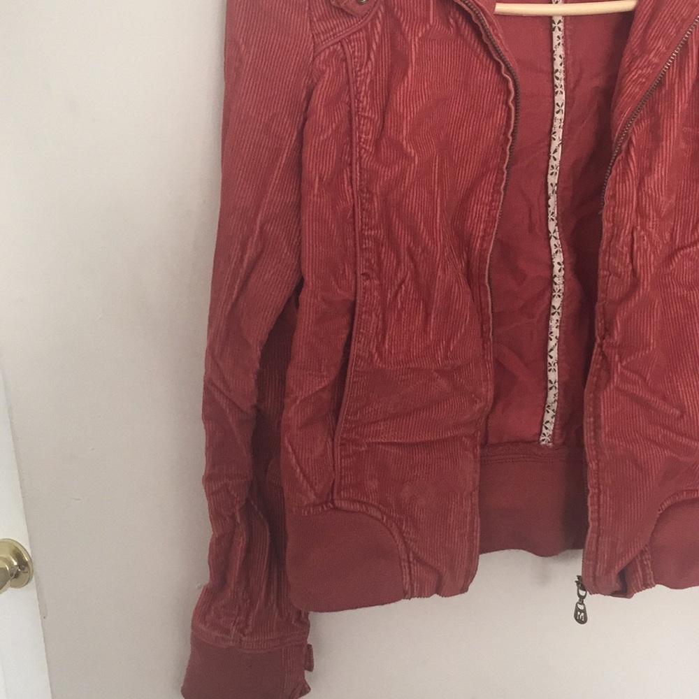 Jacket - Picture 2 of 7